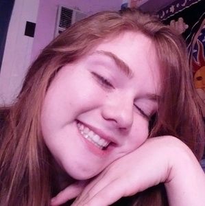 Meet your Posher, Carly